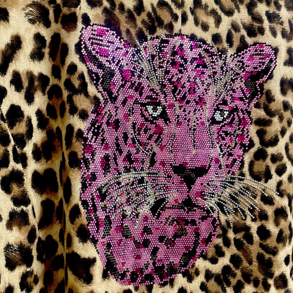 Brand NWT, animal print blazer w/pink panther rhinestones, removable bow